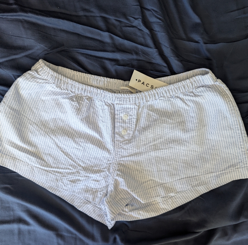 Brandy Melville Linen Shorts - Picture 3 of 3